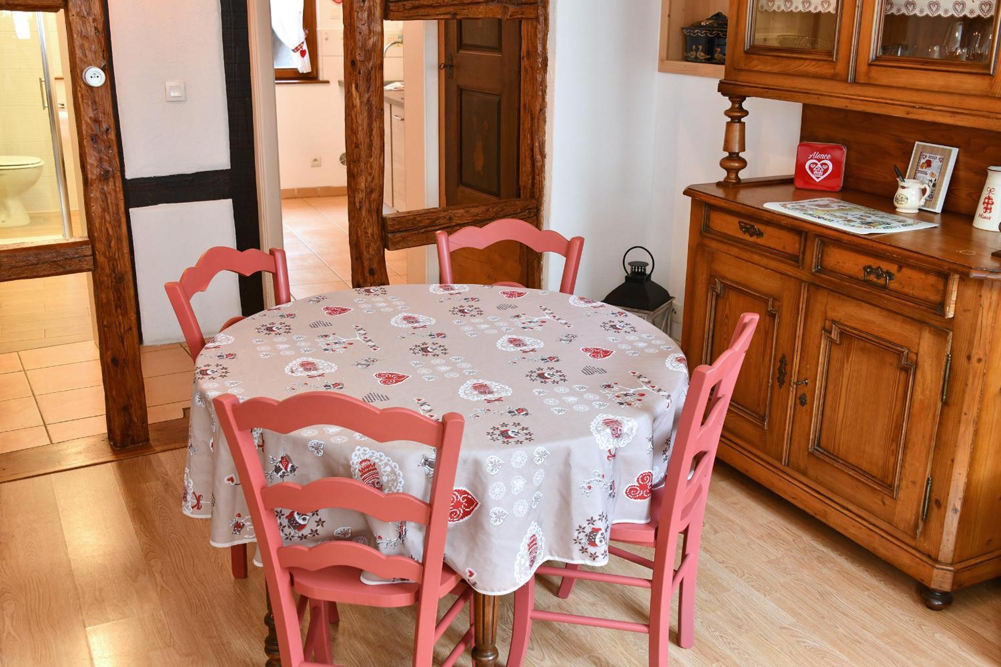 Au Nid D'Hirondelles Apartment Ribeauville  Bagian luar foto