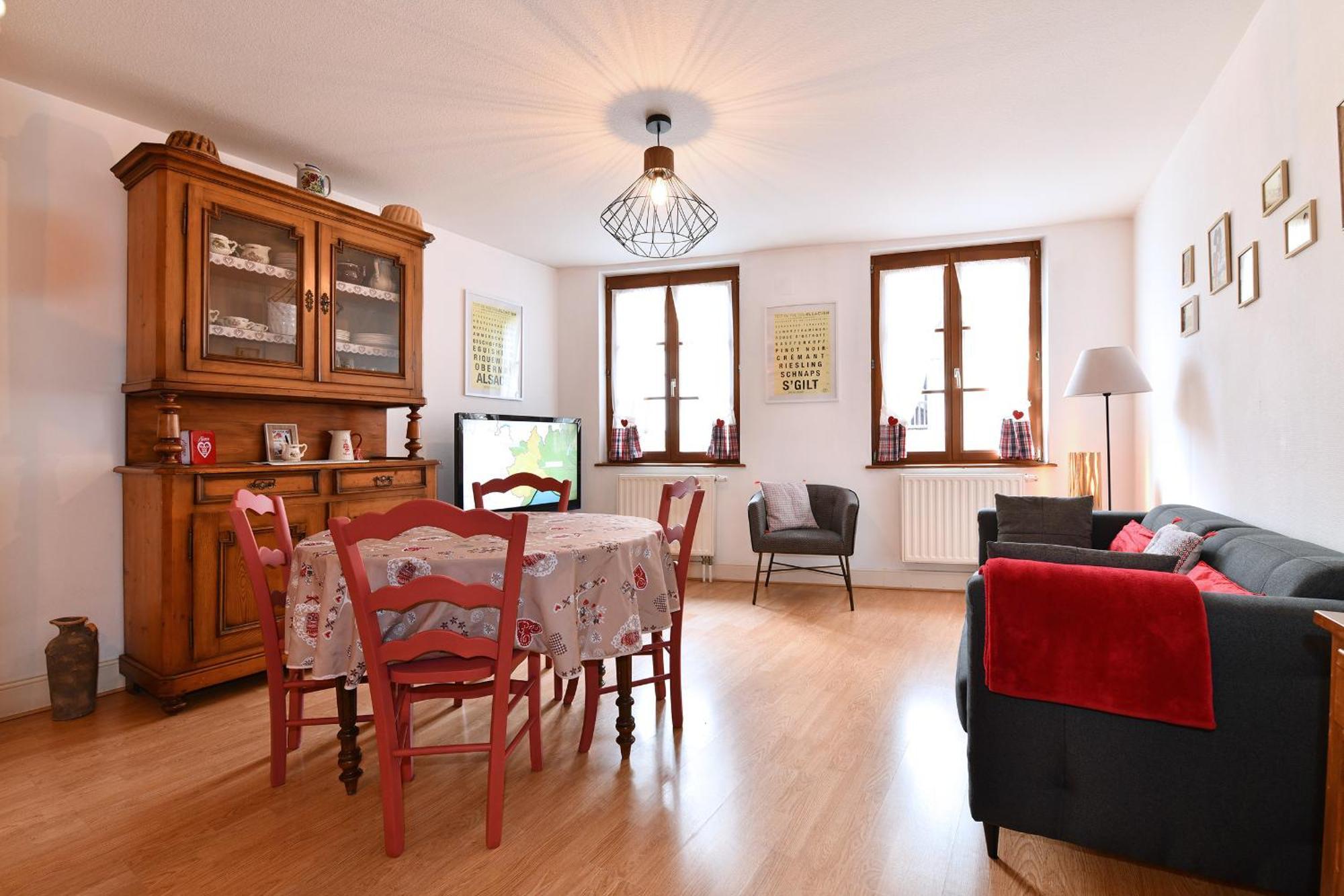 Au Nid D'Hirondelles Apartment Ribeauville  Bagian luar foto