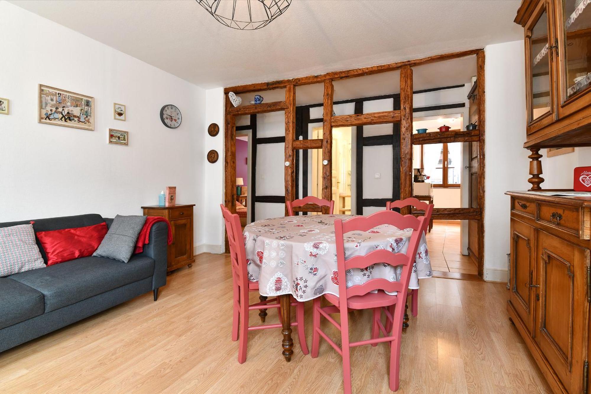 Au Nid D'Hirondelles Apartment Ribeauville  Bagian luar foto