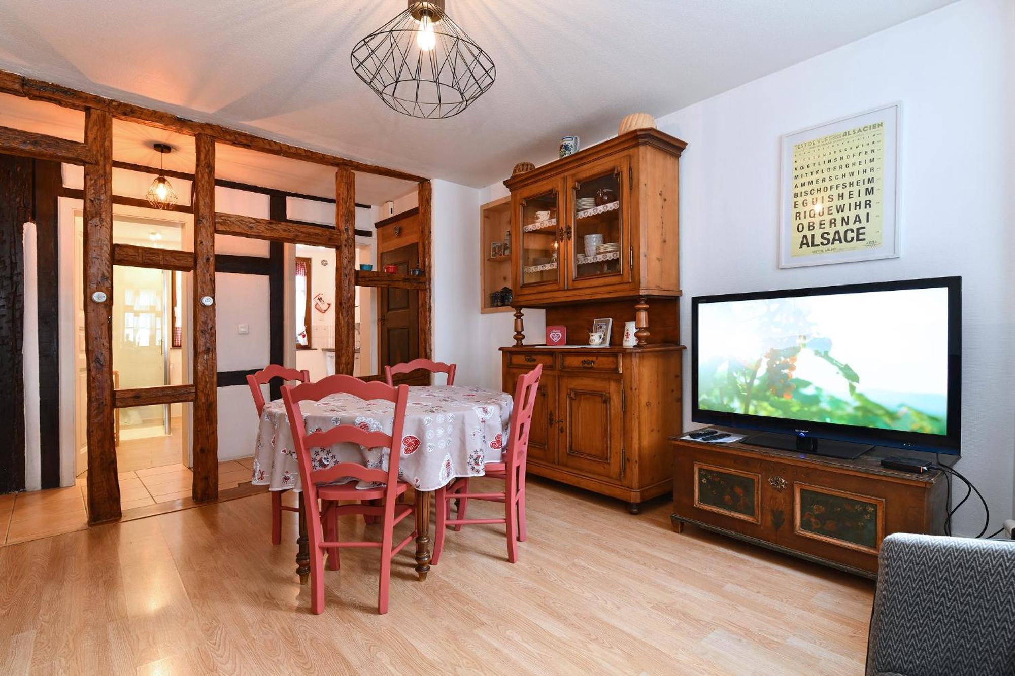 Au Nid D'Hirondelles Apartment Ribeauville  Bagian luar foto