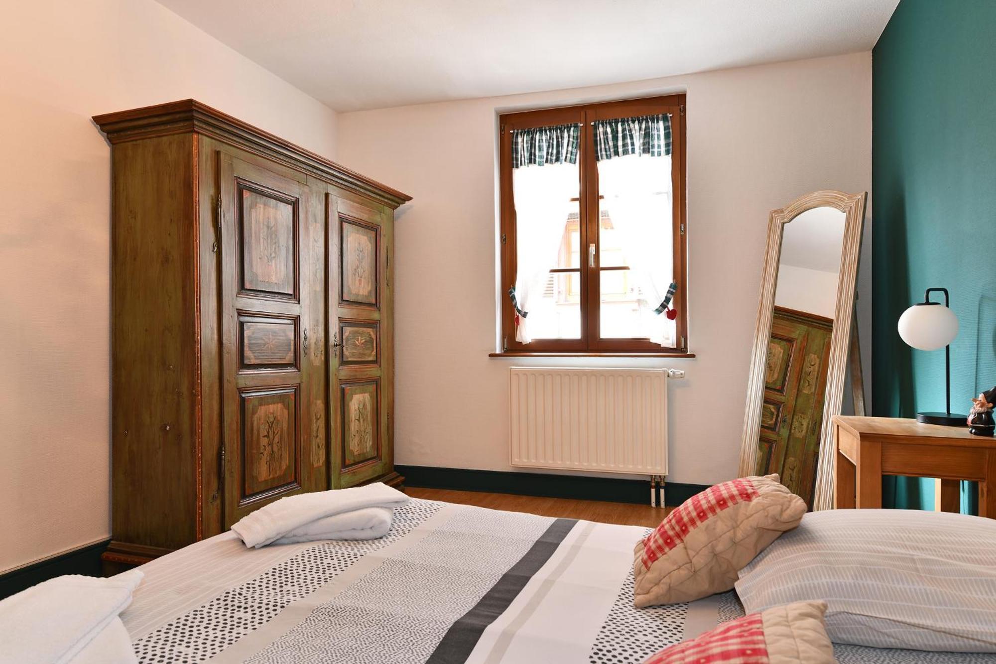 Au Nid D'Hirondelles Apartment Ribeauville  Bagian luar foto