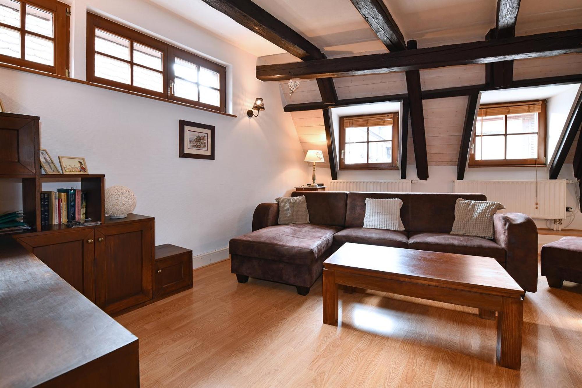 Au Nid D'Hirondelles Apartment Ribeauville  Bagian luar foto