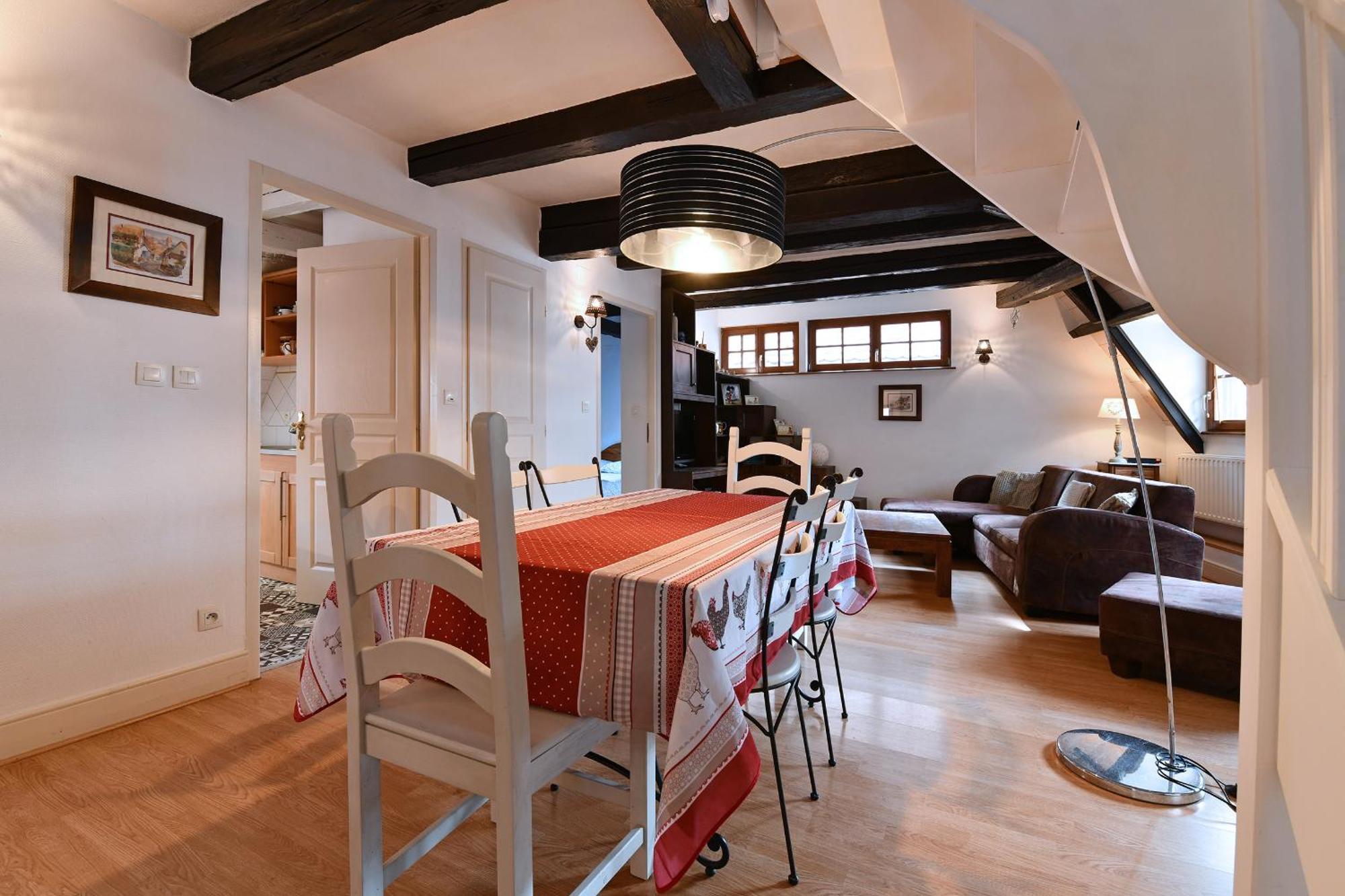 Au Nid D'Hirondelles Apartment Ribeauville  Bagian luar foto
